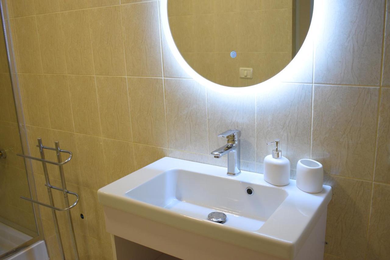 Feels Like Home Studio Apartments - Flh Albania Tirana Kültér fotó